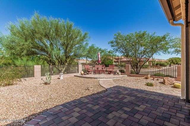 2551 E Canyon Crossing, Green Valley, AZ 85614
