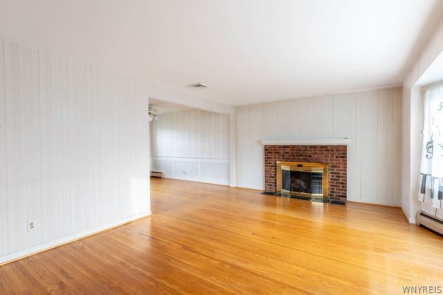 928 Baseline Road, Grand Island, NY 14072