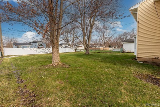 928 Baseline Road, Grand Island, NY 14072