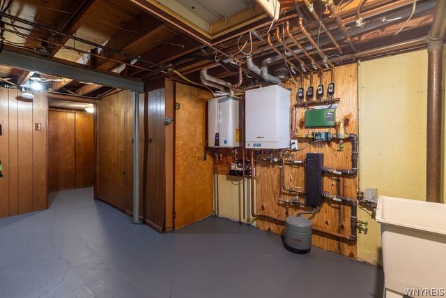 928 Baseline Road, Grand Island, NY 14072