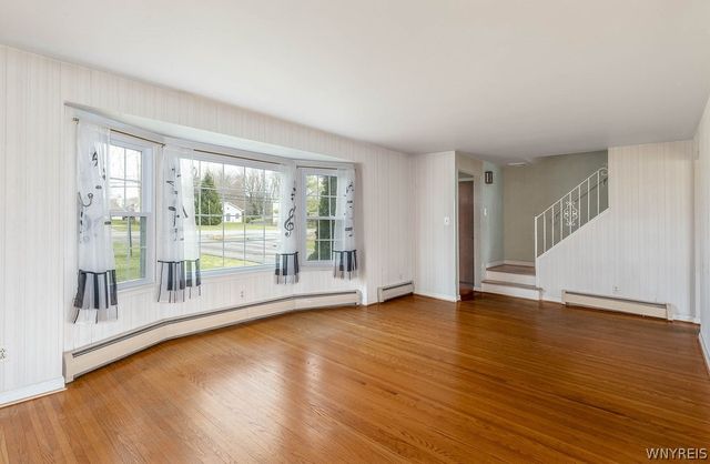 928 Baseline Road, Grand Island, NY 14072