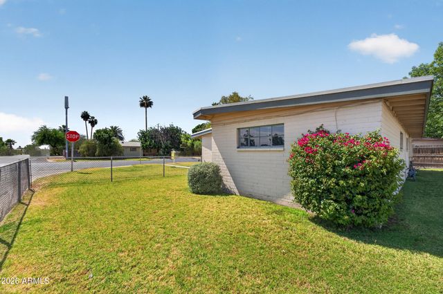 1613 S FARMER Avenue, Tempe, AZ 85281