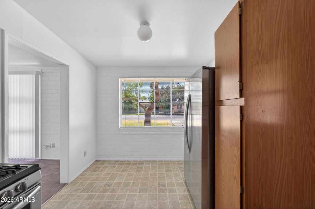 Image 11 of property listing at 1613 S FARMER Avenue, Tempe, AZ 85281