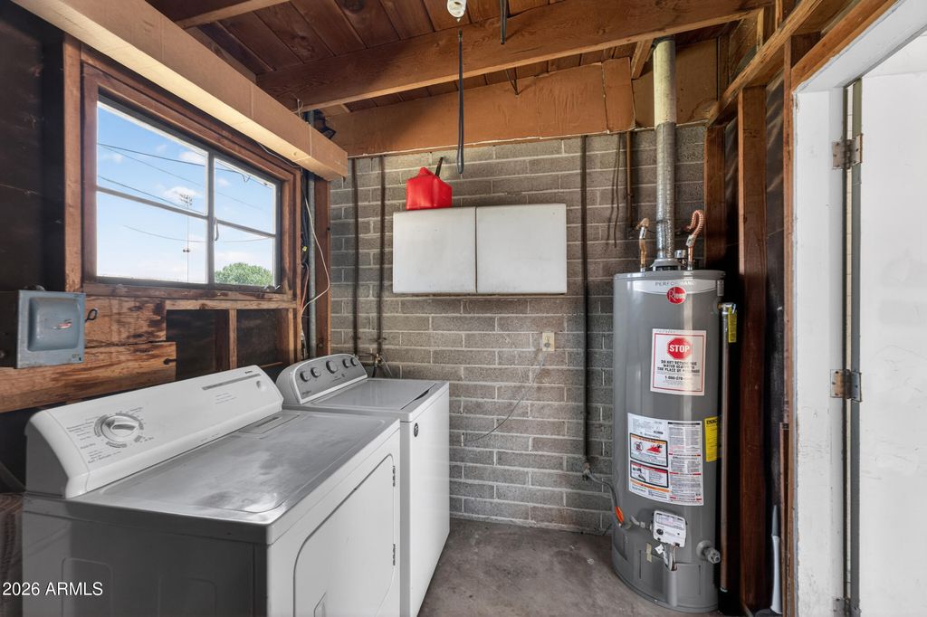 Image 28 of property listing at 1613 S FARMER Avenue, Tempe, AZ 85281