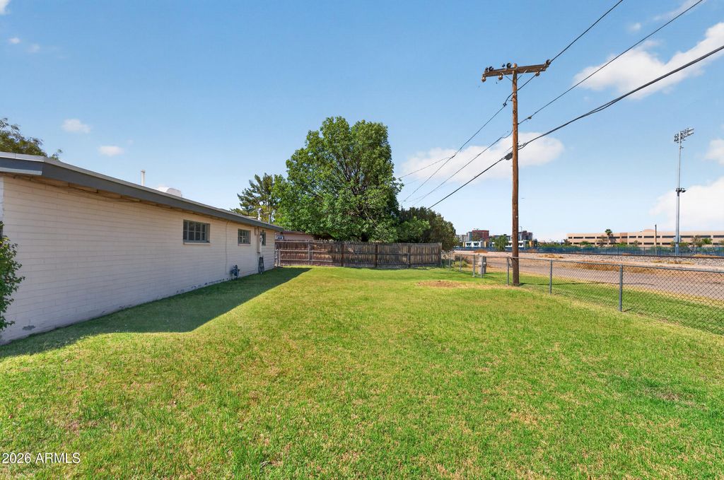 Image 30 of property listing at 1613 S FARMER Avenue, Tempe, AZ 85281