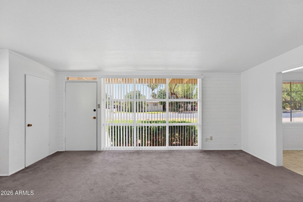 Image 9 of property listing at 1613 S FARMER Avenue, Tempe, AZ 85281
