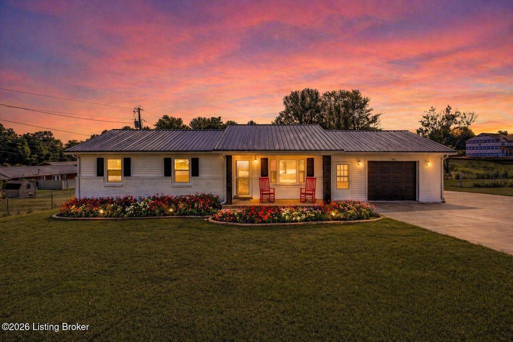 402 Duggins Dr, Elizabethtown, KY 42701