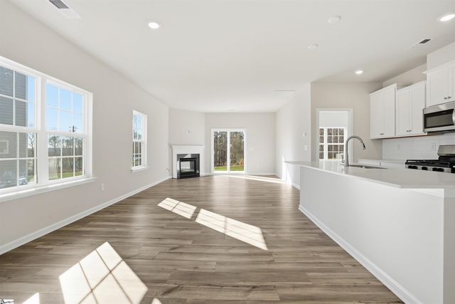 117 Farmwell Drive, Woodruff, SC 29388