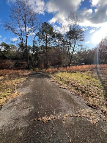 711 Mccallie Ferry Road, Soddy Daisy, TN 37379