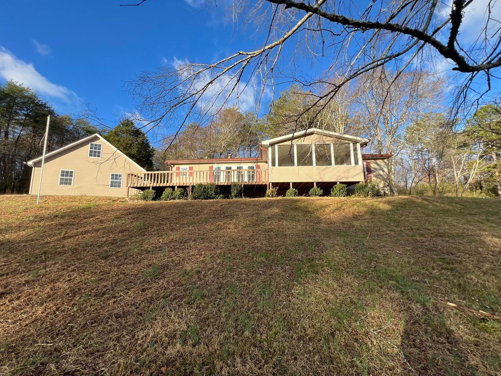 711 Mccallie Ferry Road, Soddy Daisy, TN 37379