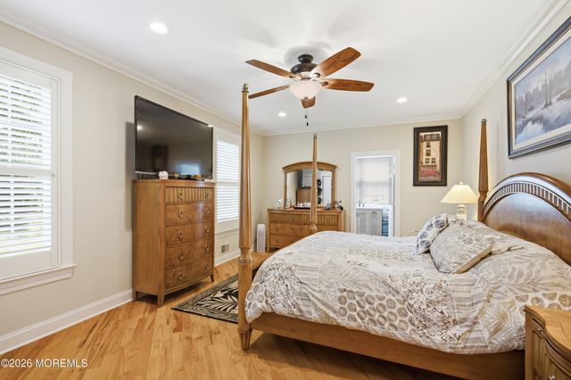 12 Courtyard Lane, Brielle, NJ 08730