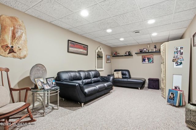 12 Courtyard Lane, Brielle, NJ 08730