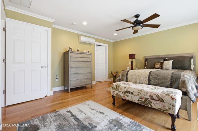 12 Courtyard Lane, Brielle, NJ 08730