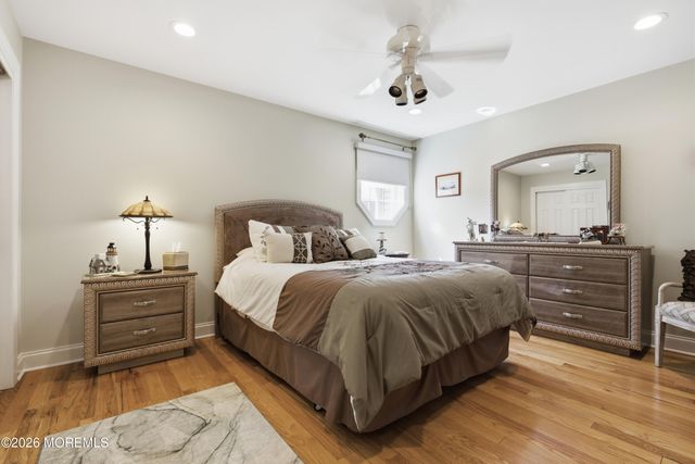 12 Courtyard Lane, Brielle, NJ 08730