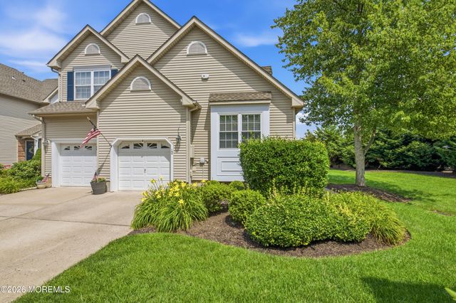 12 Courtyard Lane, Brielle, NJ 08730