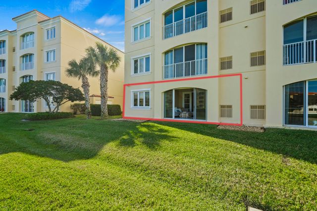 16 W Harbour Isle Dr Drive W 106, Fort Pierce, FL 34949