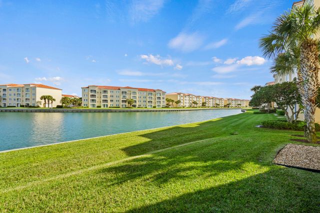 16 W Harbour Isle Dr Drive W 106, Fort Pierce, FL 34949