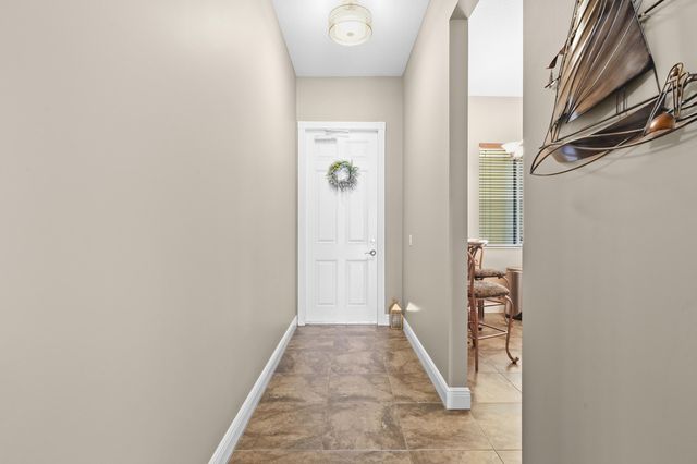 16 W Harbour Isle Dr Drive W 106, Fort Pierce, FL 34949