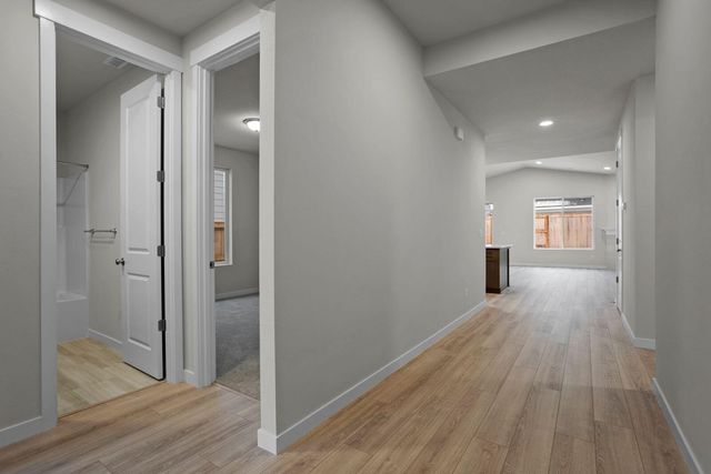 1140 Pumpkin Ridge Drive 336, Eagle Point, OR 97524