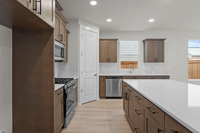 1140 Pumpkin Ridge Drive 336, Eagle Point, OR 97524