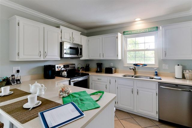 805 N BAY BOULEVARD, Anna Maria, FL 34216