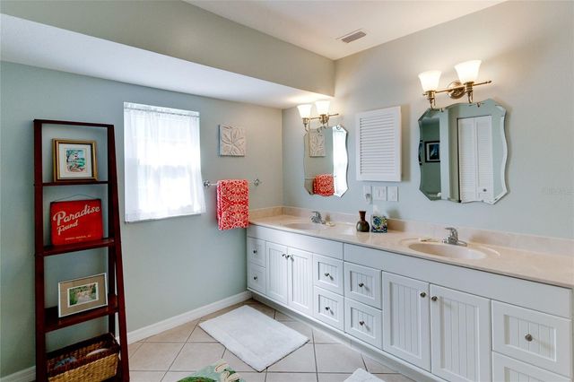 805 N BAY BOULEVARD, Anna Maria, FL 34216