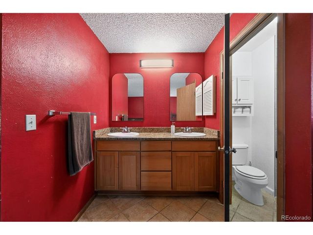 17997 E Florida Dr, Aurora, CO 80017
