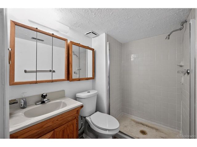17997 E Florida Dr, Aurora, CO 80017