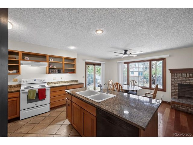 17997 E Florida Dr, Aurora, CO 80017