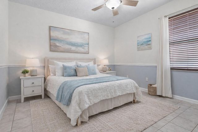 515 PLANTERS MANOR WAY, Bradenton, FL 34212