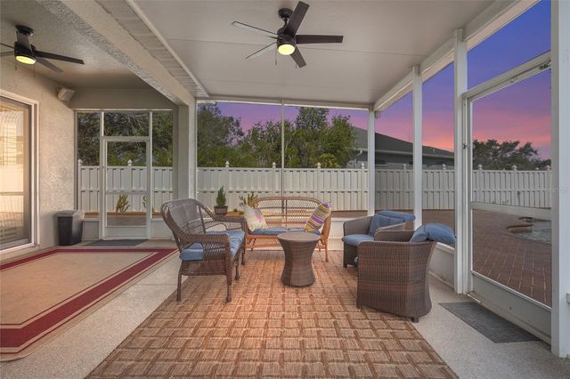 515 PLANTERS MANOR WAY, Bradenton, FL 34212