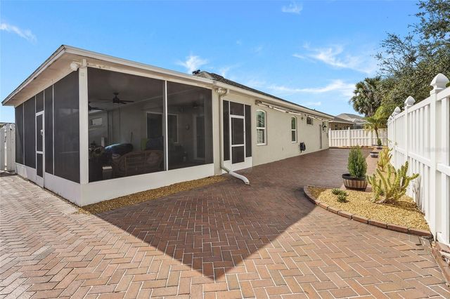 515 PLANTERS MANOR WAY, Bradenton, FL 34212