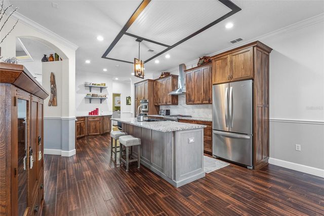 515 PLANTERS MANOR WAY, Bradenton, FL 34212