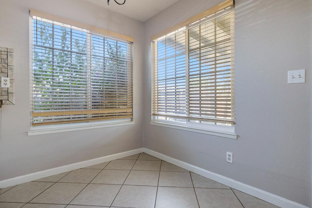 Image 19 of property listing at 1301 Kennedy, Madera, CA 93638