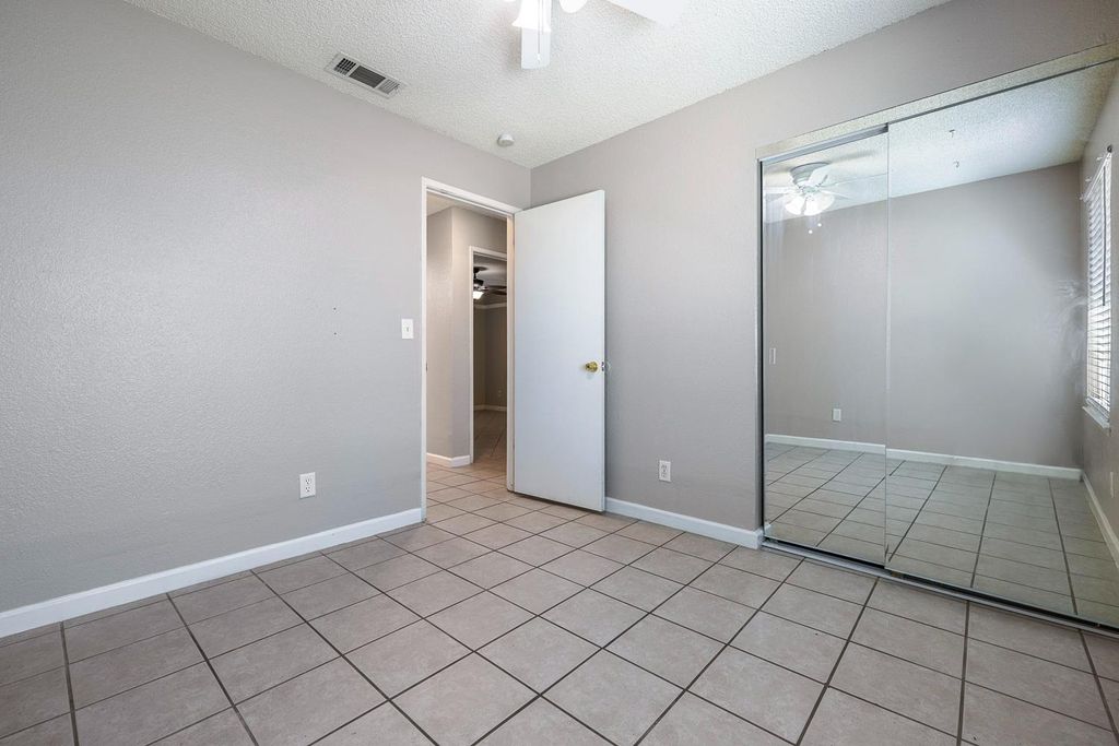 Image 21 of property listing at 1301 Kennedy, Madera, CA 93638