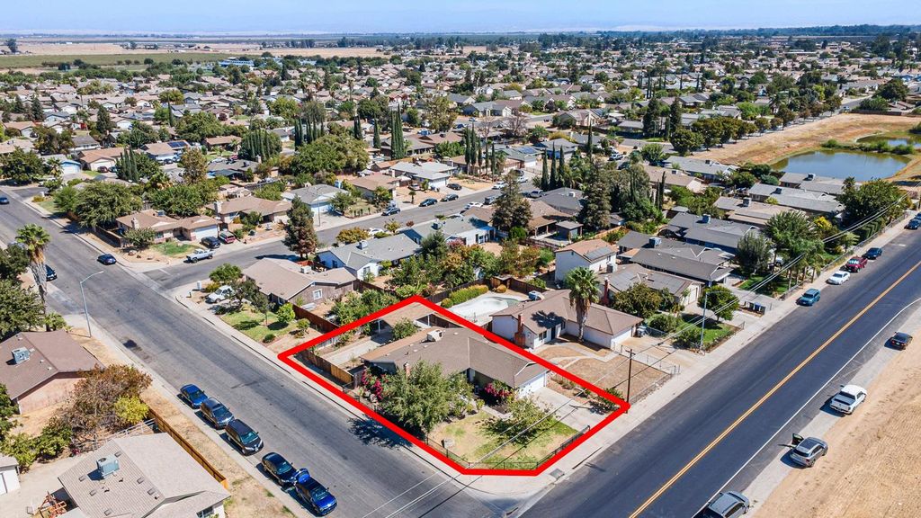 Image 44 of property listing at 1301 Kennedy, Madera, CA 93638