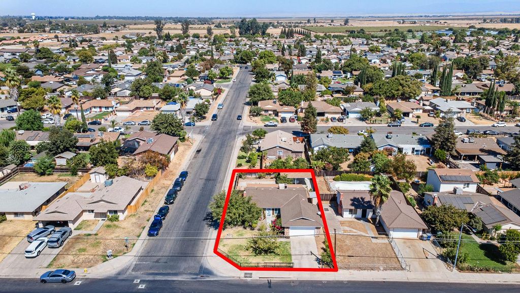 Image 45 of property listing at 1301 Kennedy, Madera, CA 93638