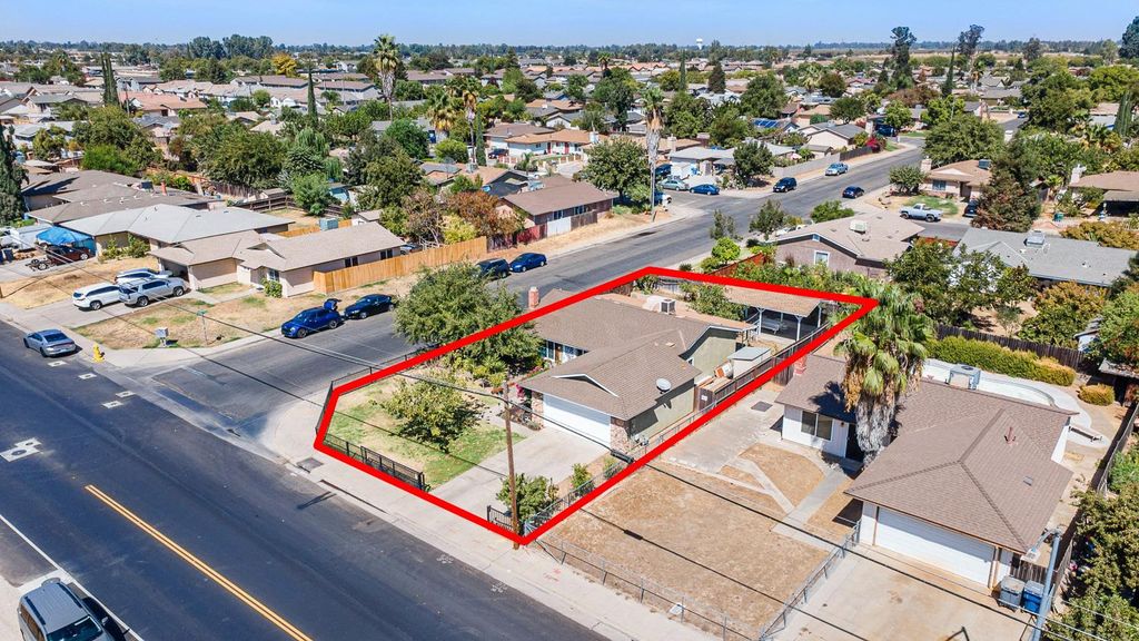Image 49 of property listing at 1301 Kennedy, Madera, CA 93638