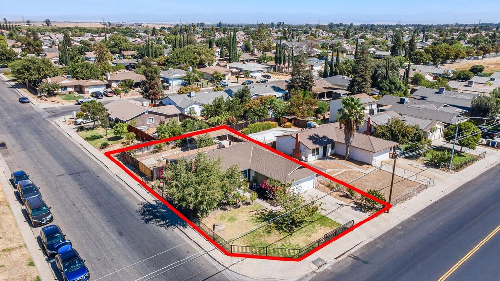 Image 51 of property listing at 1301 Kennedy, Madera, CA 93638
