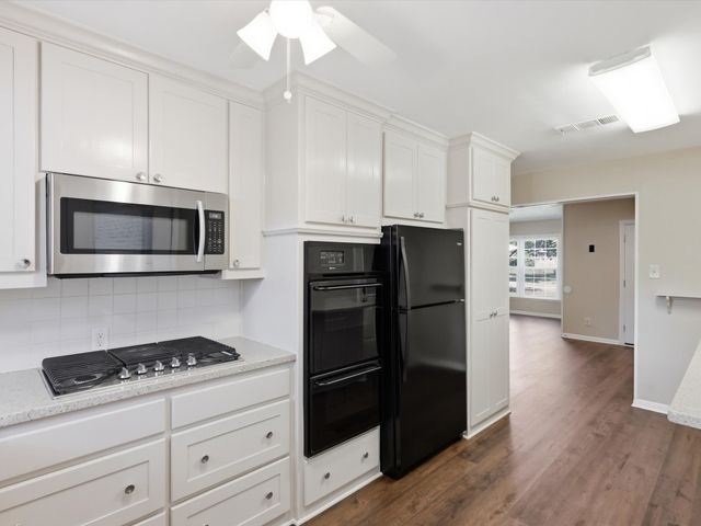 2210 Robinwood Lane, Denton, TX 76209