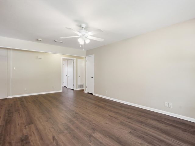 2210 Robinwood Lane, Denton, TX 76209