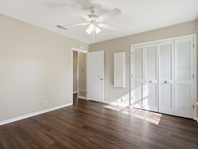 2210 Robinwood Lane, Denton, TX 76209