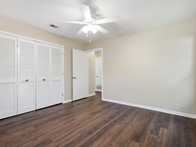 2210 Robinwood Lane, Denton, TX 76209