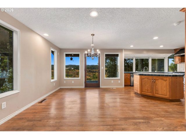 32106 Nw LACENTER Rd, Ridgefield, WA 98642