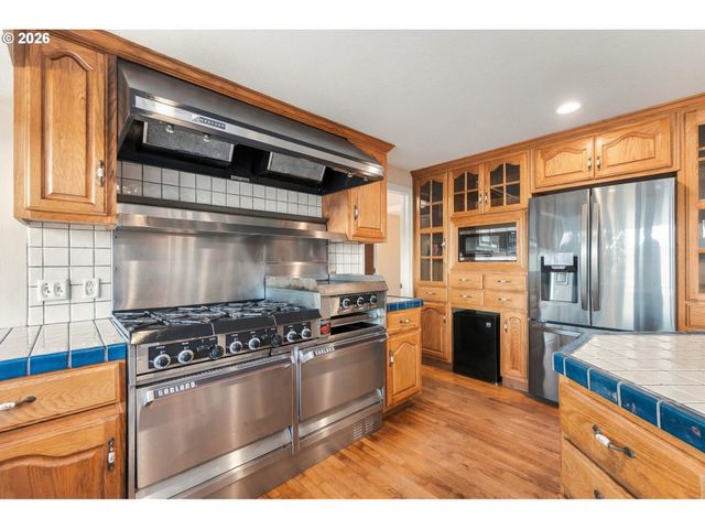 32106 Nw LACENTER Rd, Ridgefield, WA 98642
