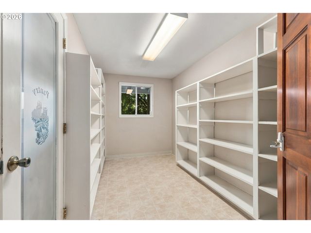 32106 Nw LACENTER Rd, Ridgefield, WA 98642