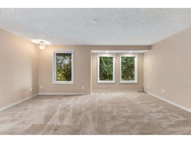 32106 Nw LACENTER Rd, Ridgefield, WA 98642