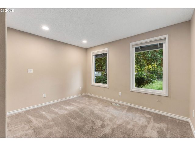 32106 Nw LACENTER Rd, Ridgefield, WA 98642