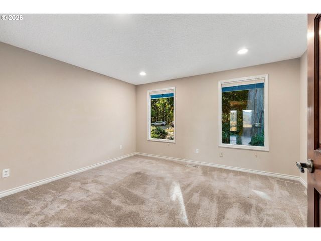 32106 Nw LACENTER Rd, Ridgefield, WA 98642