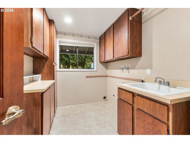 32106 Nw LACENTER Rd, Ridgefield, WA 98642